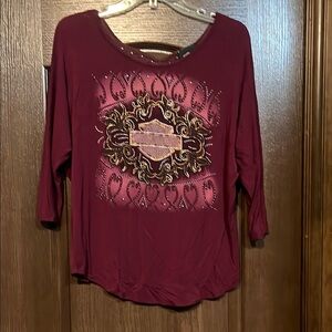 Women's Burgundy Graphic Top
